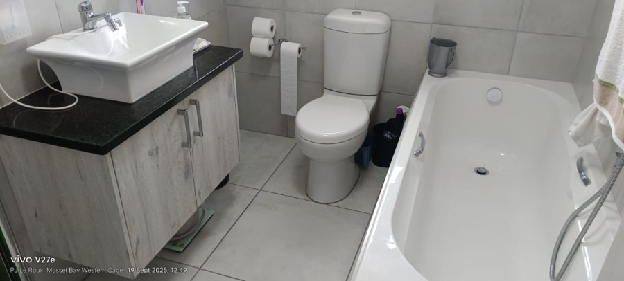 2 Bedroom Property for Sale in Dana Bay Western Cape